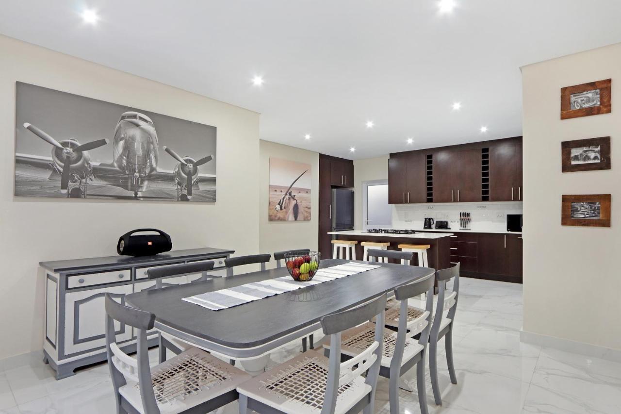 Bayford House Villa เคปทาวน์ ภายนอก รูปภาพ